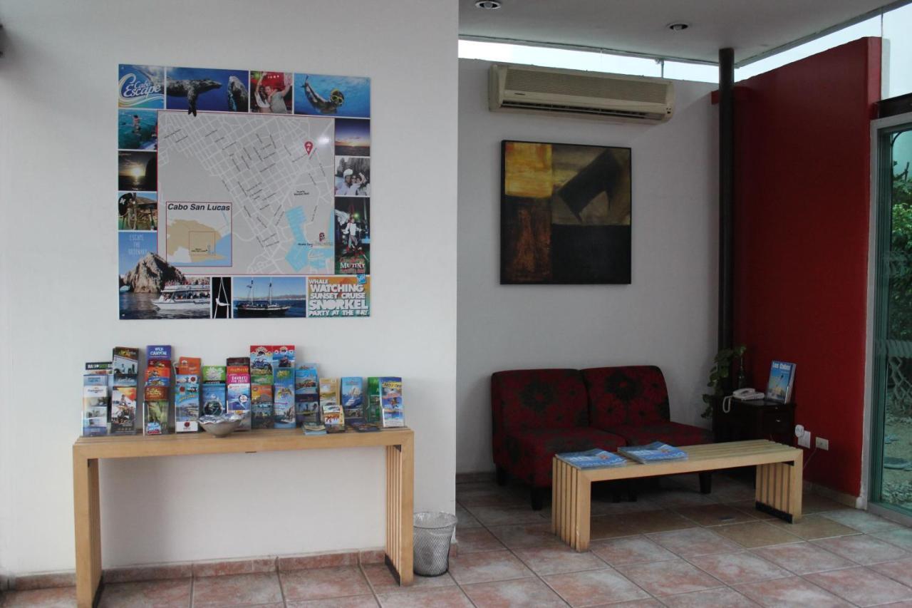 Seven Crown Express & Suites By Kavia Cabo San Lucas Bagian luar foto